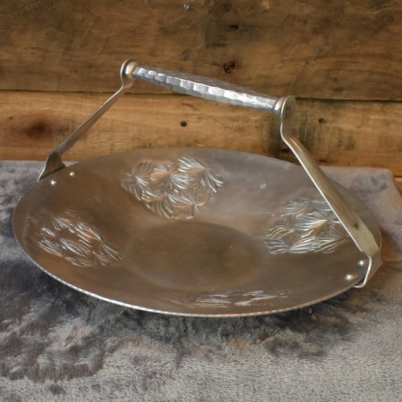 Vintage Everlast Metal Tray with Handle - Picture 1 of 12